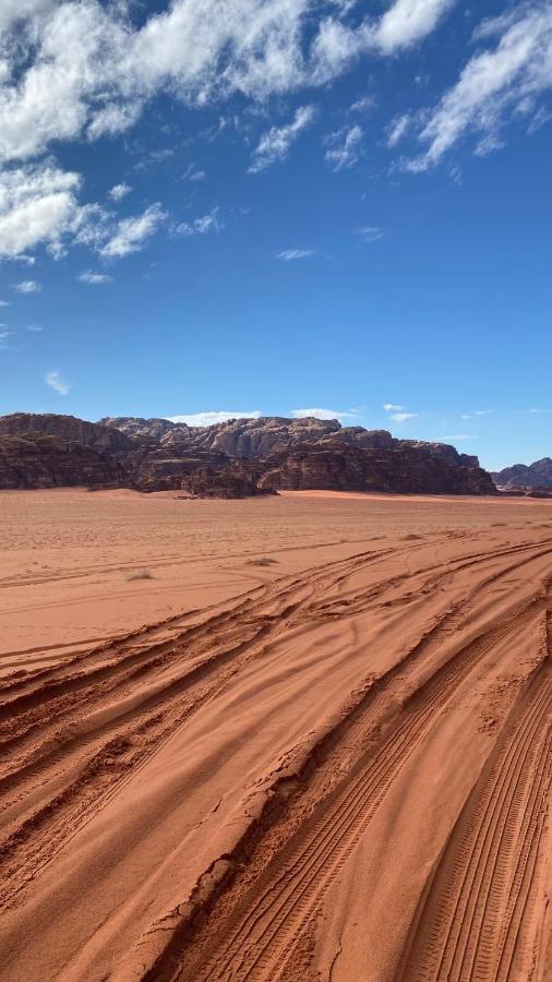 Quiet Night Camp Hotel Wadi Rum Exterior photo