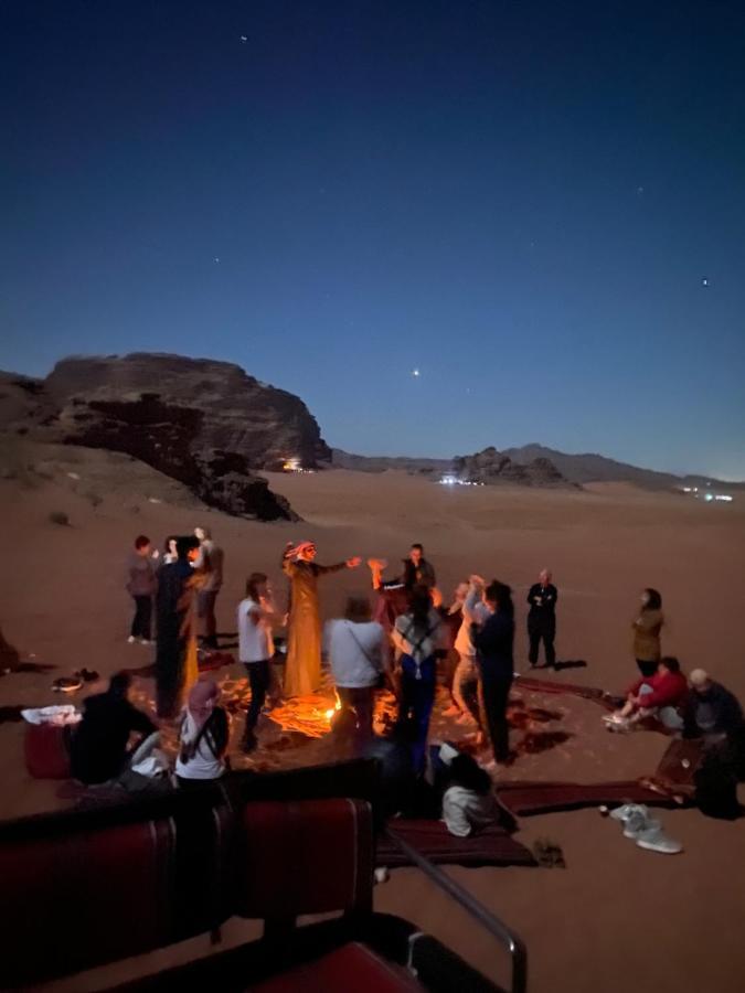 Quiet Night Camp Hotel Wadi Rum Exterior photo